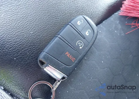 2019 Jeep Compass Latitude 4X4 из США, поврежденный, VIN 3C4NJDBB8KT595744